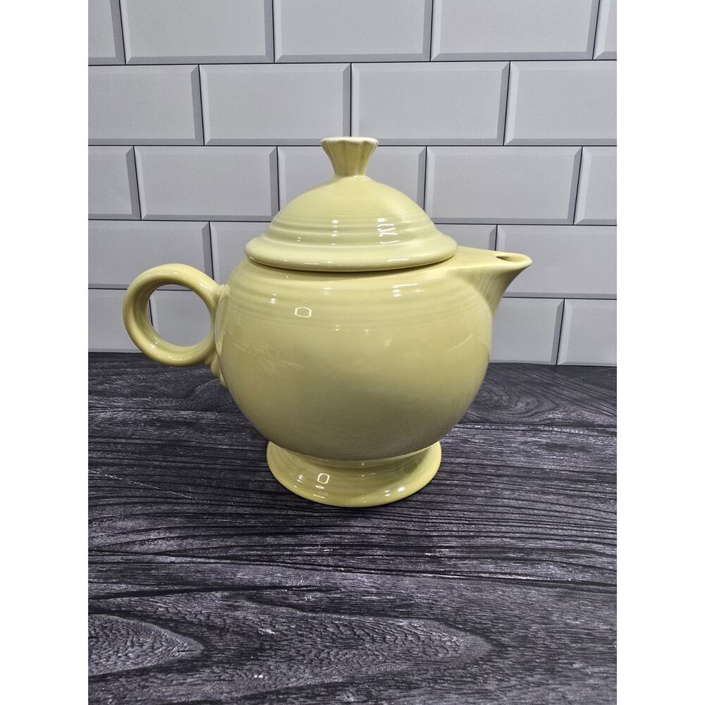 Homer Laughlin FiestaWare Teapot 7.75” Yellow Post-86 Fiesta Tea Pot USA Vintage